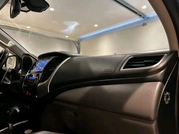 1748952087335.jpg Mitsubishi L200 181HK