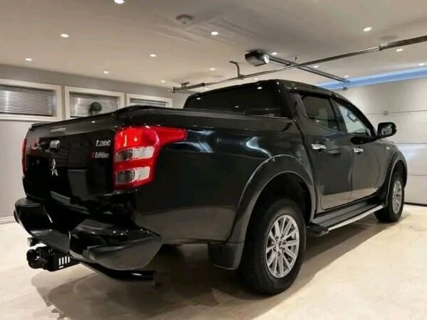 1748952097558.jpg Mitsubishi L200 181HK