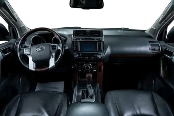 Toyota Land Cruiser 3.0 GX 5 Series