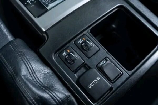 Toyota Land Cruiser 3.0 GX 5 Series