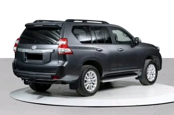 Toyota Land Cruiser 3.0 GX 5 Series