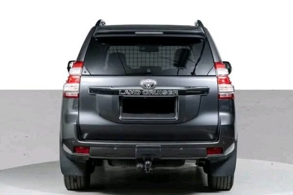 Toyota Land Cruiser 3.0 GX 5 Series