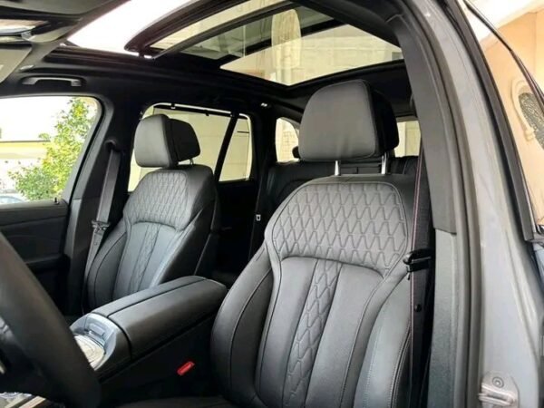 1748953241115.jpg BMW X5 series X5M50d-M package