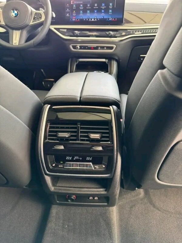 1748953262533.jpg BMW X5 series X5M50d-M package