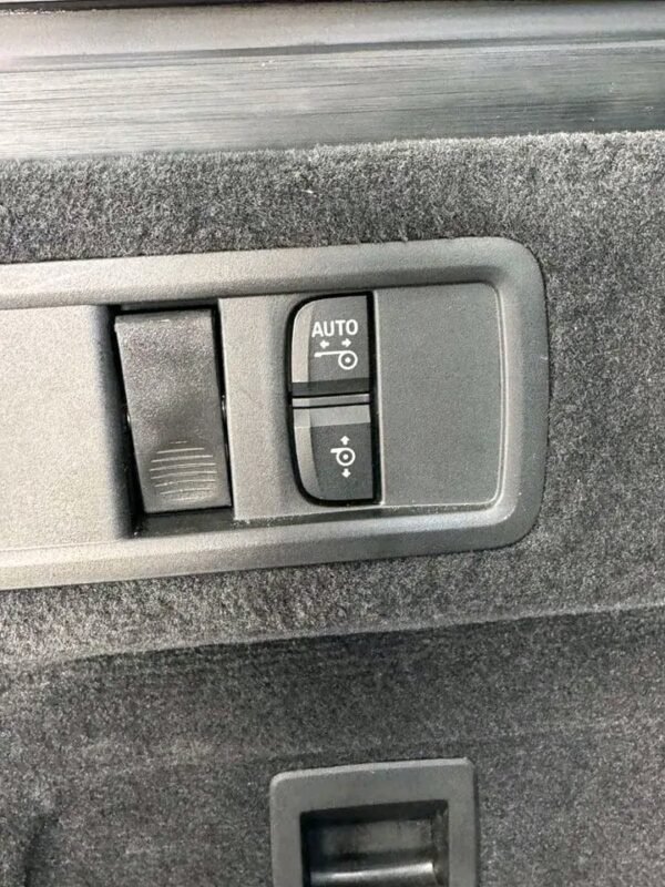 1748953278167.jpg BMW X5 series X5M50d-M package