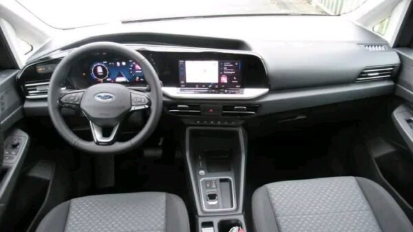 1749033075044.jpg Ford Tourneo Connect Titanium L2