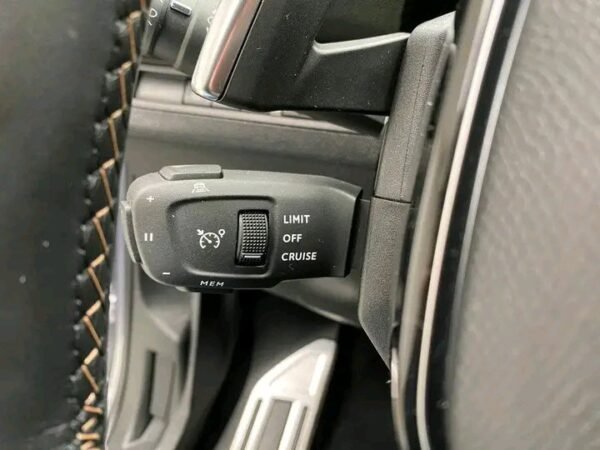 1751022263221.jpg Peugeot 5008 GT