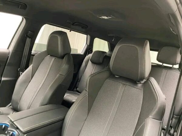 1751022371860.jpg Peugeot 5008 GT