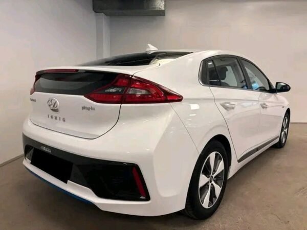 Hyundai IONIQ Hybrid Premium