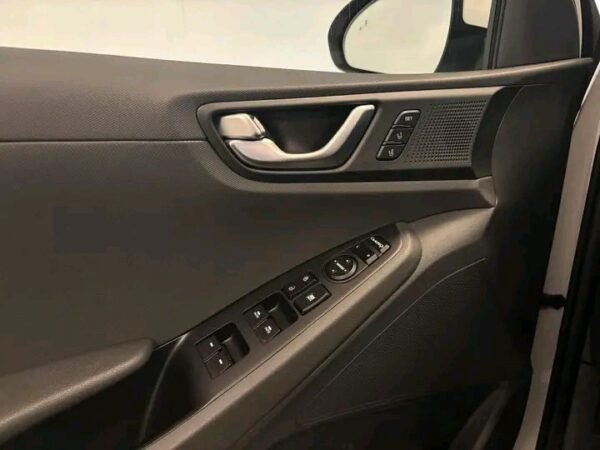 Hyundai IONIQ Hybrid Premium