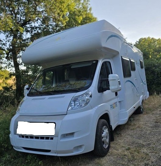 Camping car Pilote aventura A710