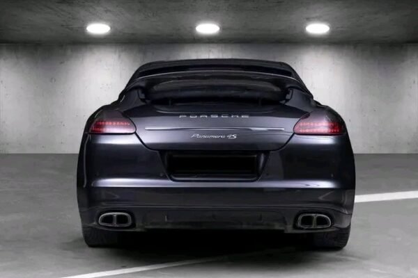 Porsche Panamera V8