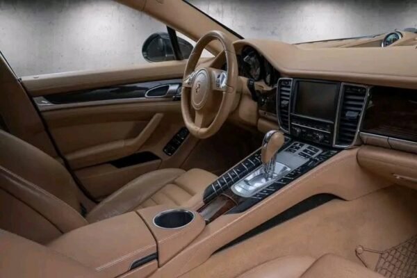 Porsche Panamera V8