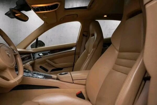 Porsche Panamera V8