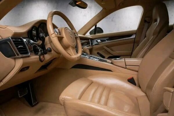 Porsche Panamera V8