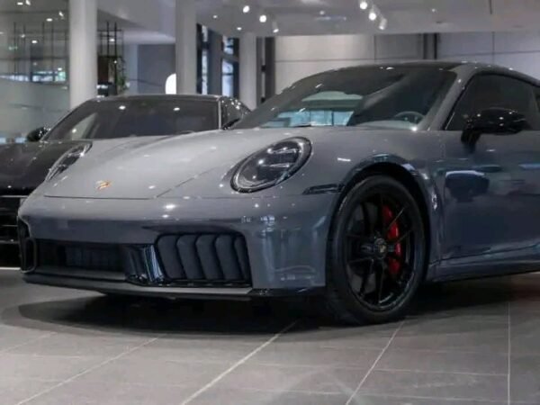 PORSCHE 992 CARRERA GTS