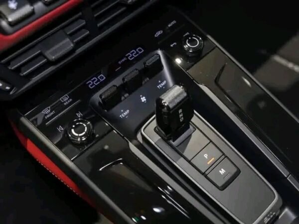 PORSCHE 992 CARRERA GTS