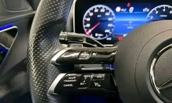 Mercedes-Benz C-Class 200 4MATIC