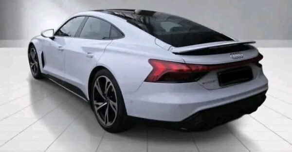 Audi e-tron GT Matrix LED