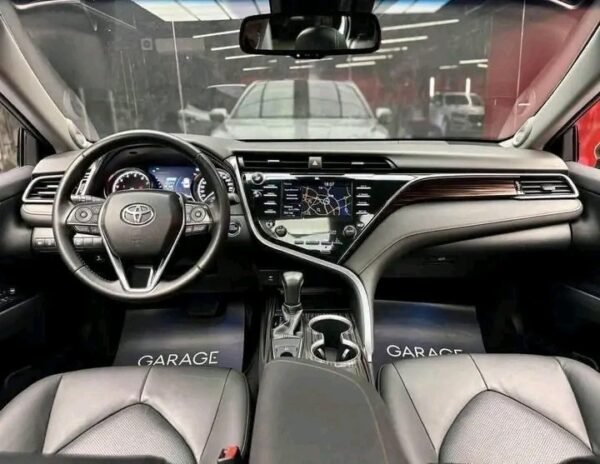 TOYOTA CAMRY PREMIUM +