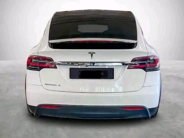 2026/07/1000169891.jpg Tesla Model 6-seater