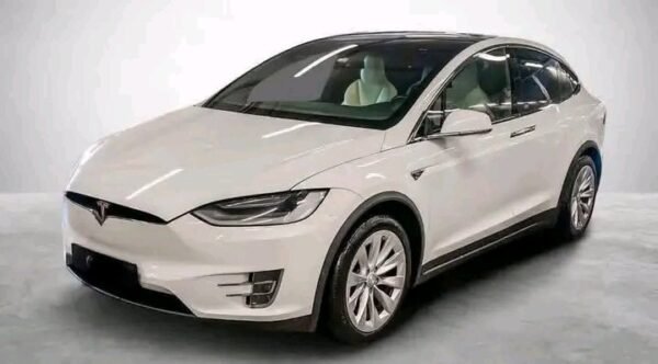 2026/07/1000169892.jpg Tesla Model 6-seater