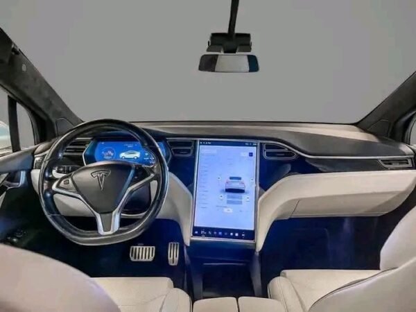 2026/07/1000169895.jpg Tesla Model 6-seater