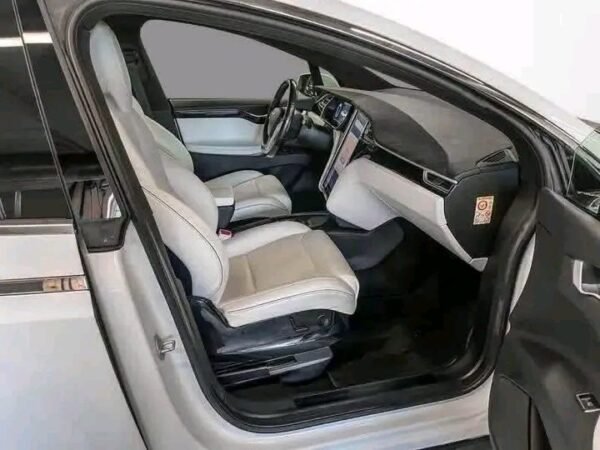 2026/07/1000169900.jpg Tesla Model 6-seater
