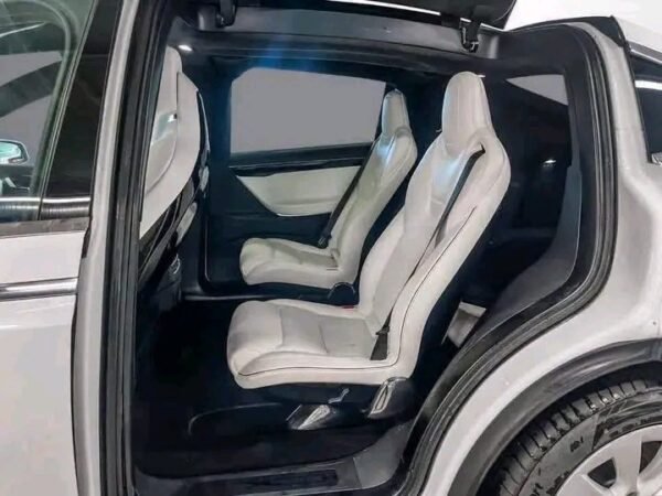 2026/07/1000169902.jpg Tesla Model 6-seater