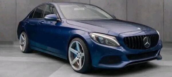 Mercedes-Benz C-Class 350