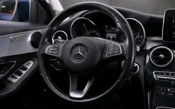 Mercedes-Benz C-Class 350